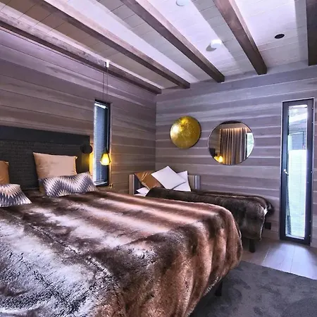 4bdr Lovely Holiday Villa- If You Want To Book, Please Contact On Wh-ats-app - 0034-605-434-371 !!!! Вилла